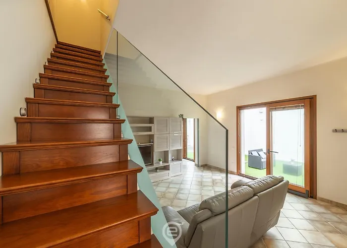 Sunlit 47 * 卡拉赛达